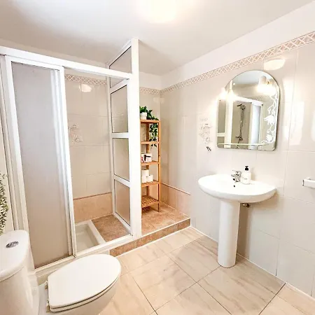 Vakantiehuis A2407 Charming Townhouse With Sea Views And Pool