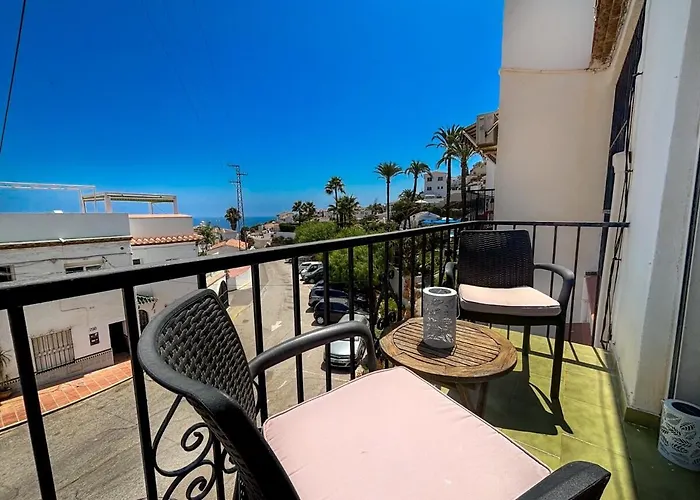 A2407 Charming Townhouse With Sea Views And Pool