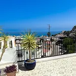 Dom wakacyjny A2407 Charming Townhouse With Sea Views And Pool Nerja