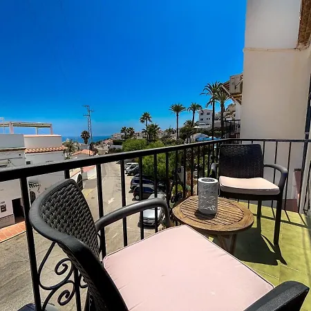 A2407 Charming Townhouse With Sea Views And Pool