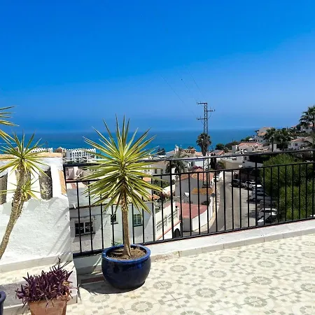 بيت للعطل A2407 Charming Townhouse With Sea Views And Pool نيرخا