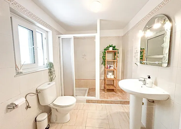 A2407 Charming Townhouse With Sea Views And Pool